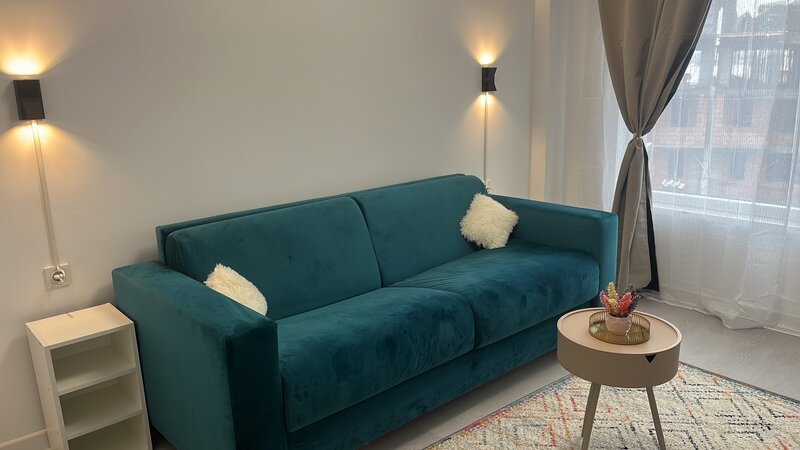 Garsoniera Hamilton Residence, mobilata si utilata modern, totul nou